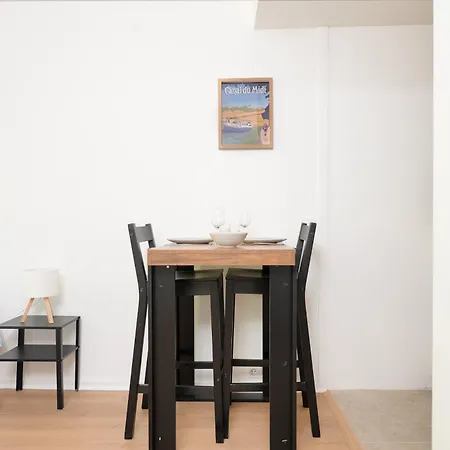 Apartment Le Petit Brienne, & Parking, Vue Canal